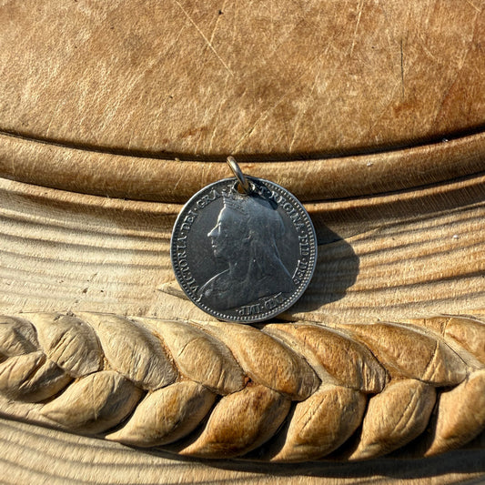 Victorian Love Token - Ted/Queen Victoria
