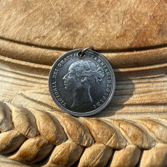 Victorian Love Token - SJ/JS - Queen Victoria