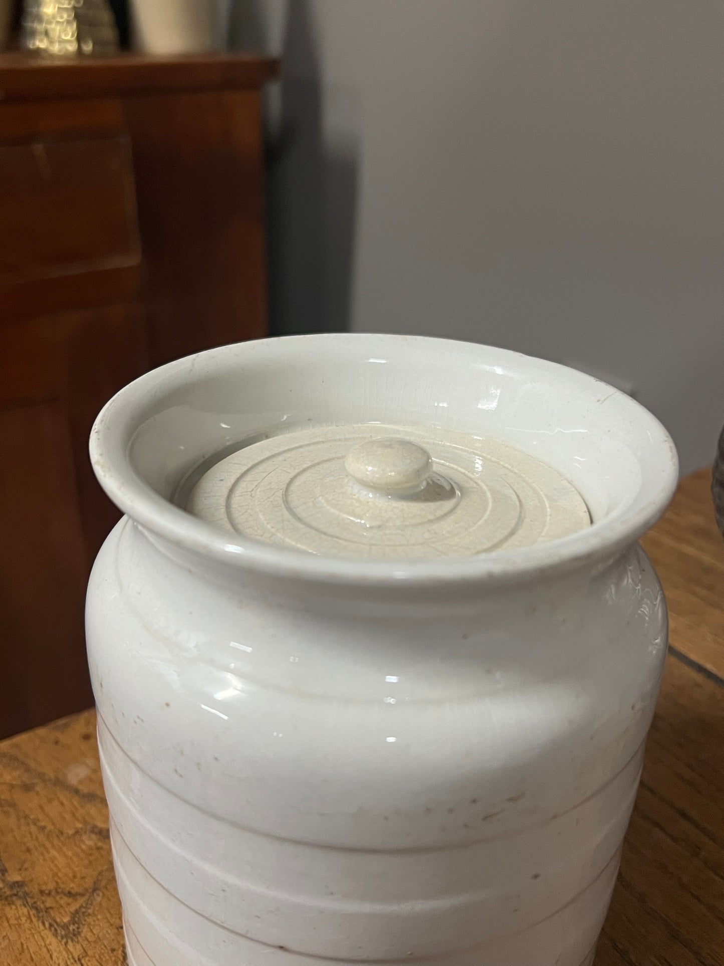 RAISINS - White Banded Kitchen Jar Canister with Lid