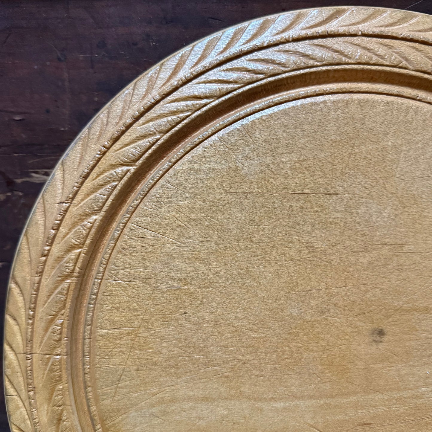 Carved Edge Border Wooden Breadboard