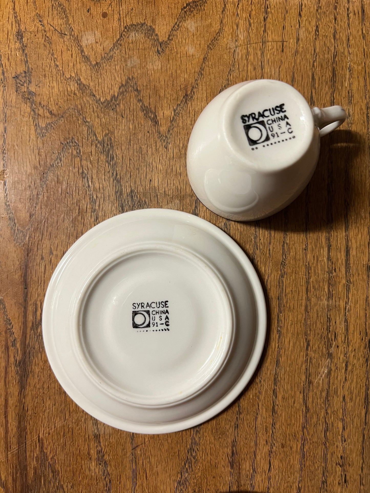 Pair of St. Francis Yacht Club San Francisco Burgee Demitasse Cup and Saucers