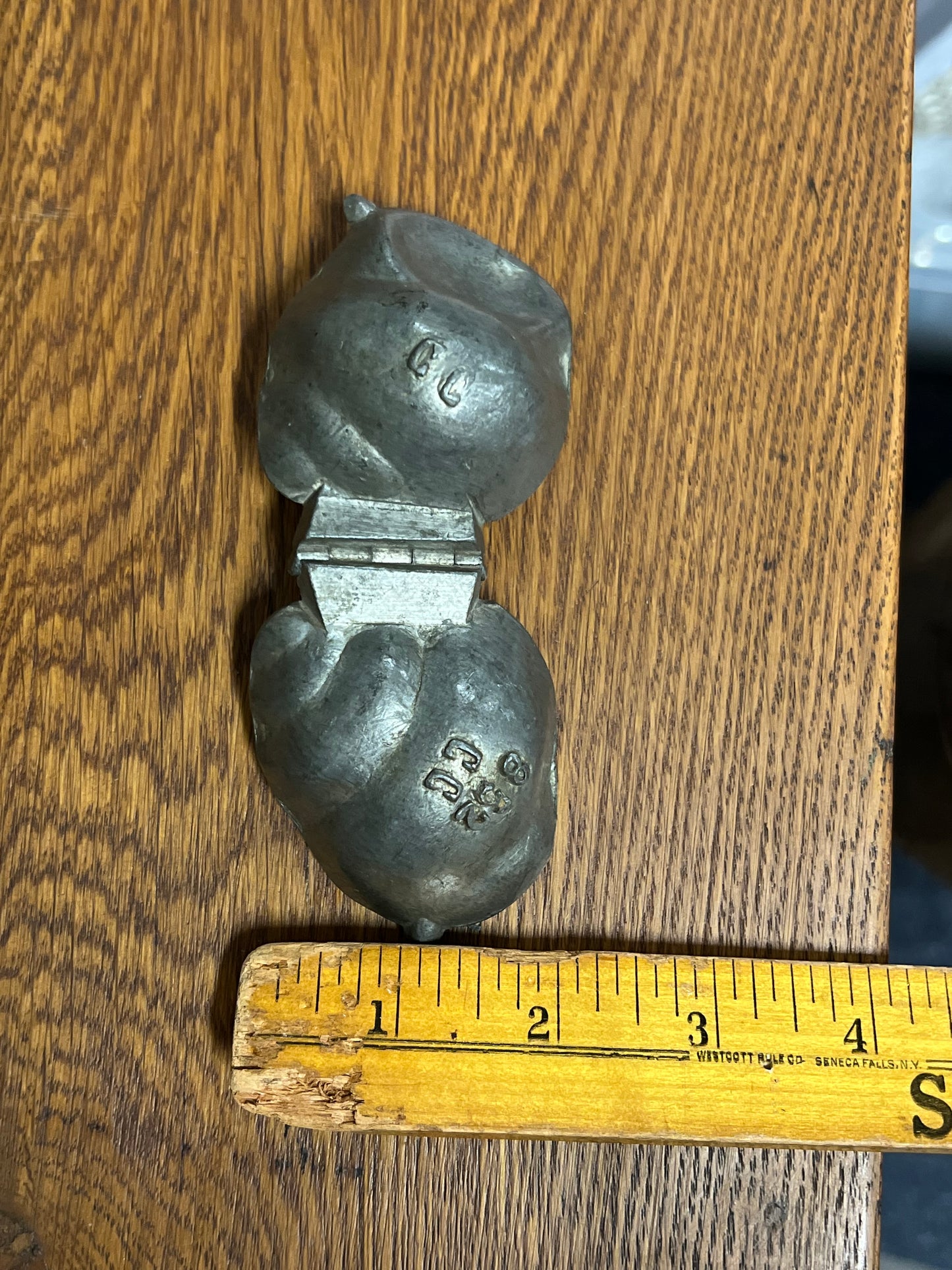 Pewter Ice Cream Mold - Conch/Snail Shell