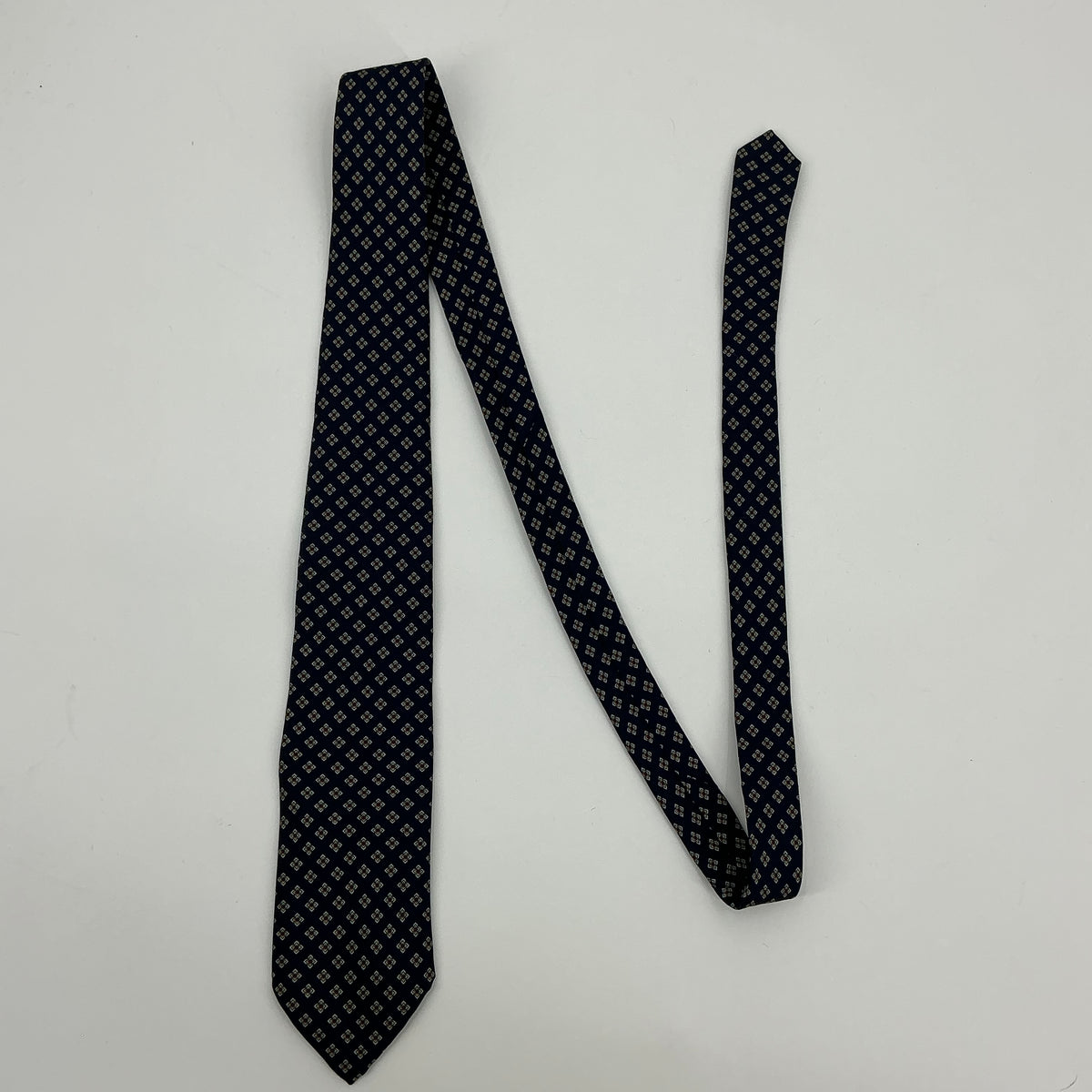 Vintage Lord & Taylor Navy Blue Patterned Silk Tie