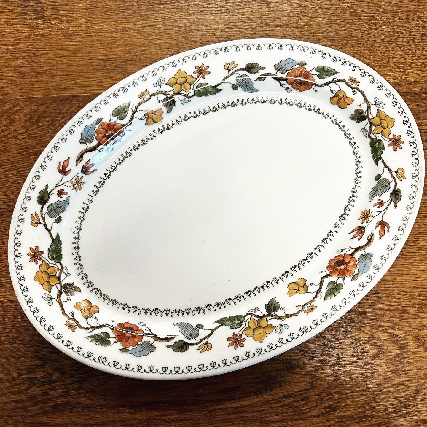 Foliage Pattern Oval Platter