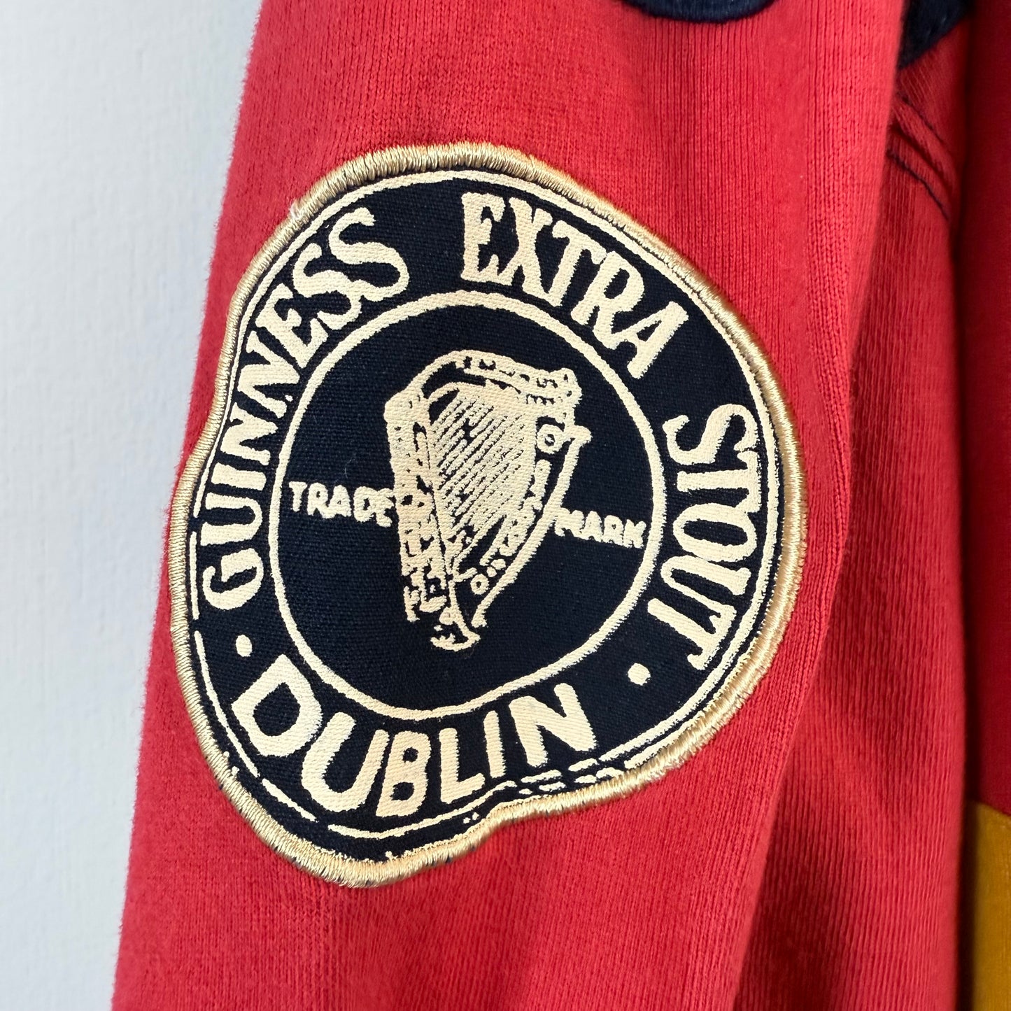 Guinness Hooded Long Sleeve Shirt XXL - Navy Red Yellow Stripe