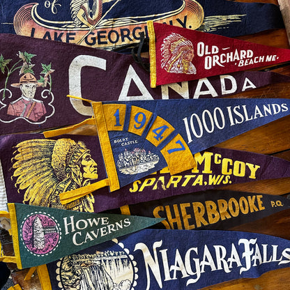 Vintage Howe Caverns Felt Pennant