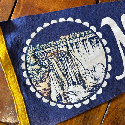 Vintage Niagara Falls Felt Pennant