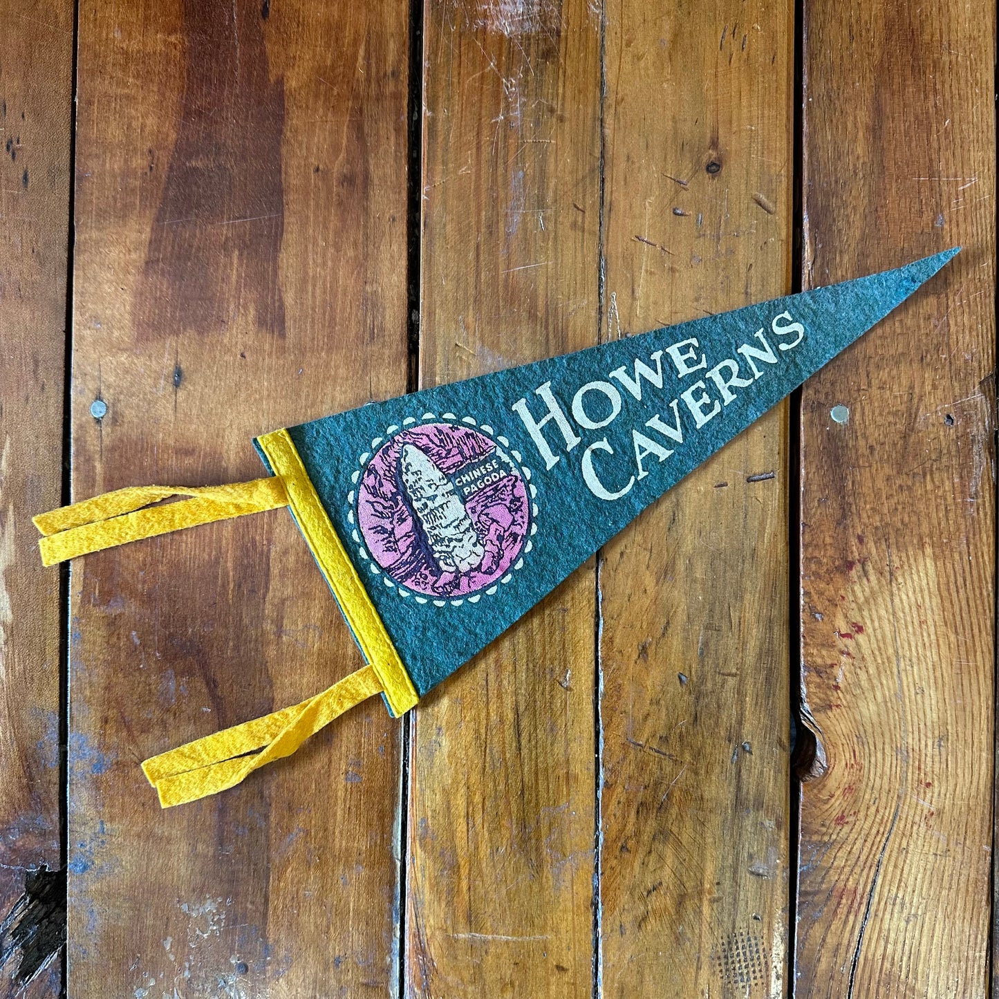 Vintage Howe Caverns Felt Pennant