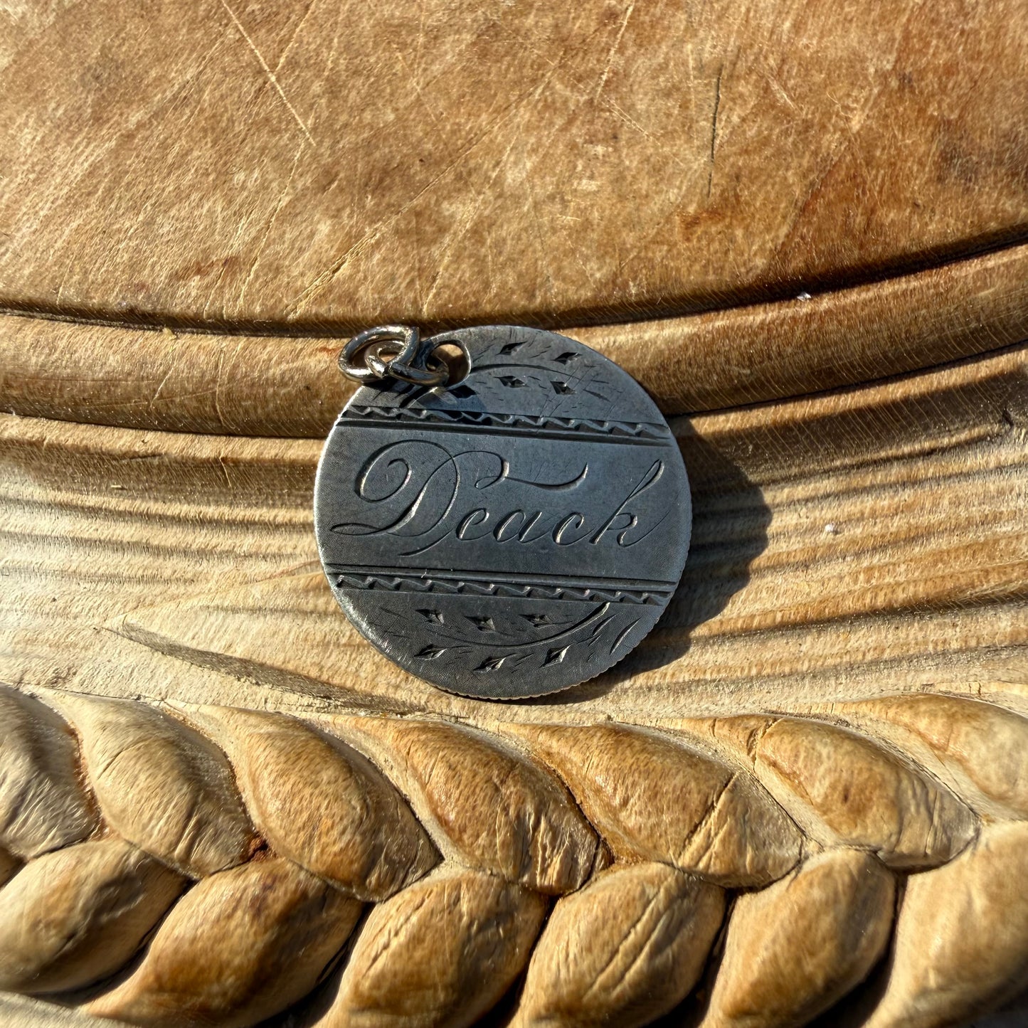 Victorian Love Token - Deack/Web