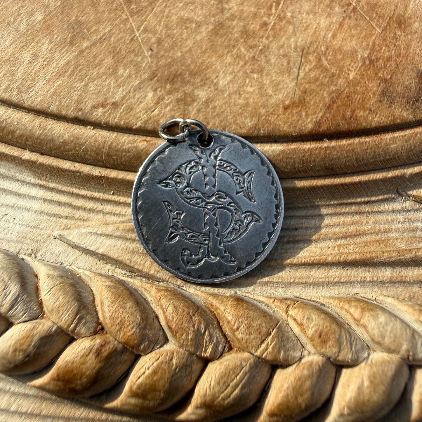 Victorian Love Token - SJ/JS - Queen Victoria