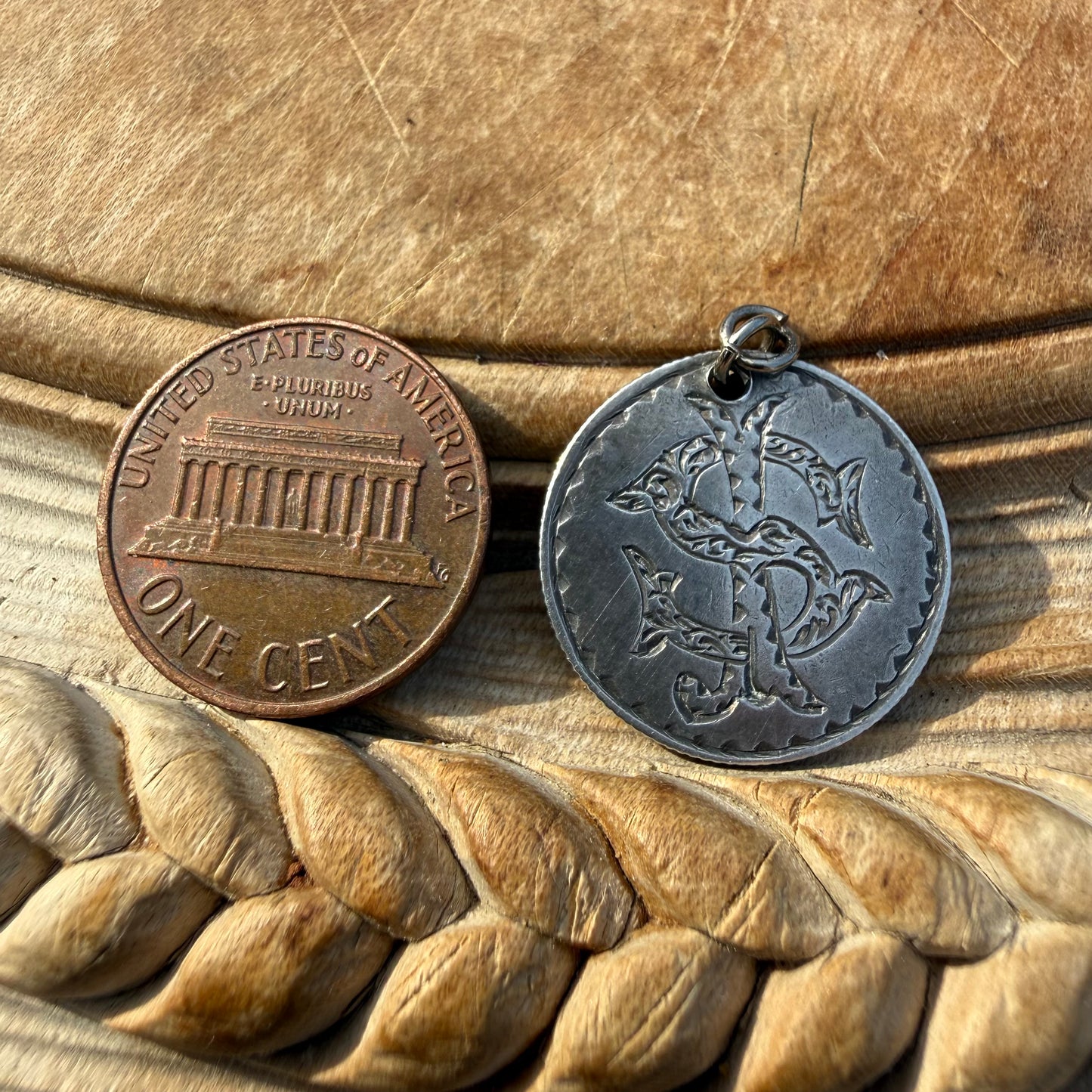 Victorian Love Token - SJ/JS - Queen Victoria