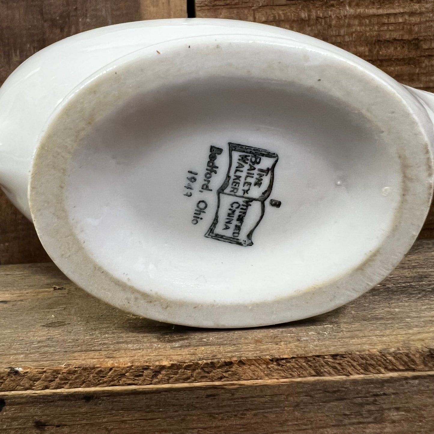 US Army Medical Department Gravy Boats 1936 1943 White Red Bailey Walker Sterling China Restaurant Ware