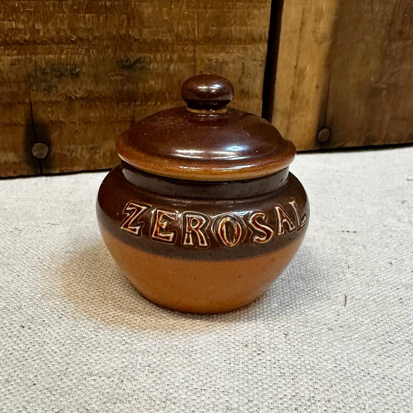 Zerosal Royal Doulton Salt Cellar Pot with Lid 1053