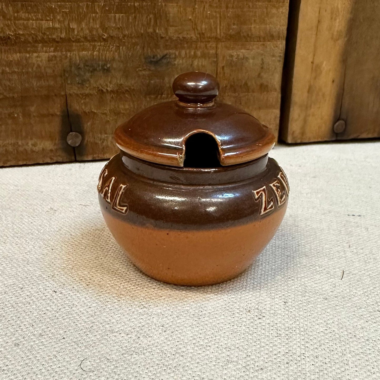 Zerosal Royal Doulton Salt Cellar Pot with Lid 1053